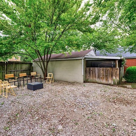 Mid-Century Brick Bungalow Home Evansville Exterior photo